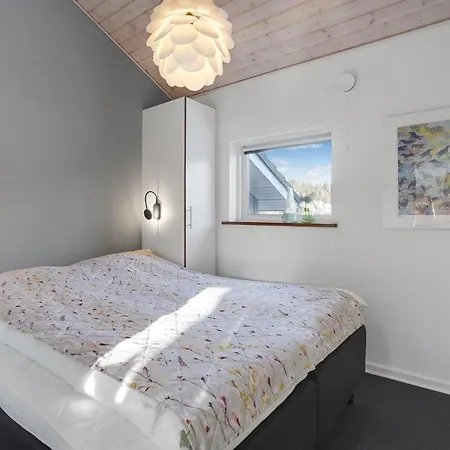 Toftlund With A Fireplace 09