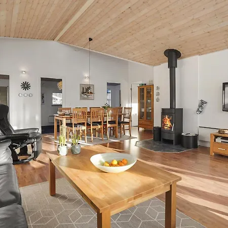 Toftlund With A Fireplace 09 度假居 *